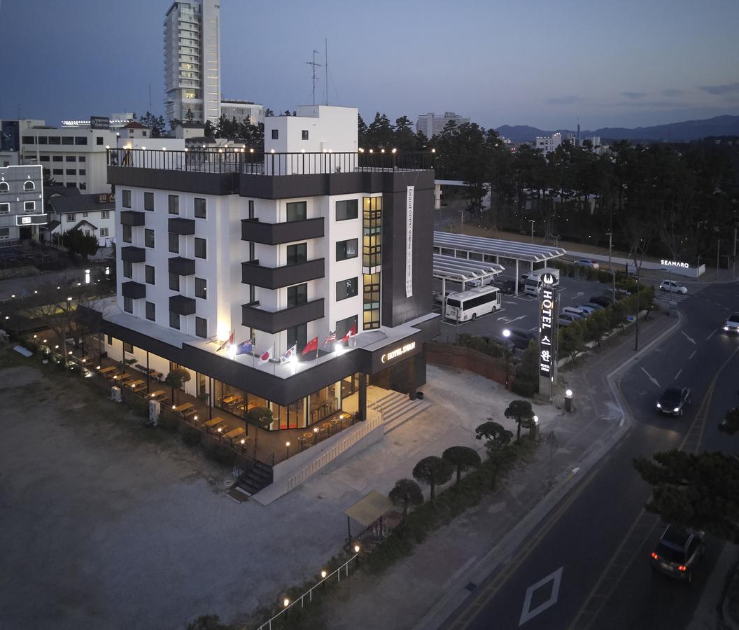 Hotel Swan Gangneung Esterno foto